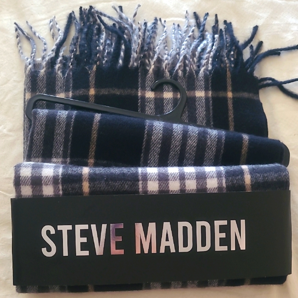 Steve Madden Unisex Dark Blue Flannel Scarf